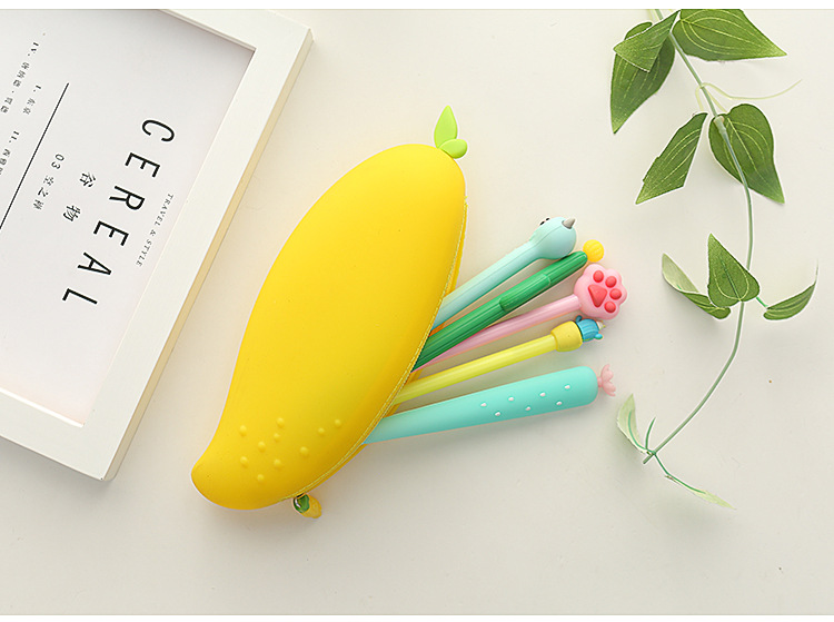 Mango silicone zipper pen case, large-capacity creative simulation fruit pen case, cute and personalized student stationery bag pic 7