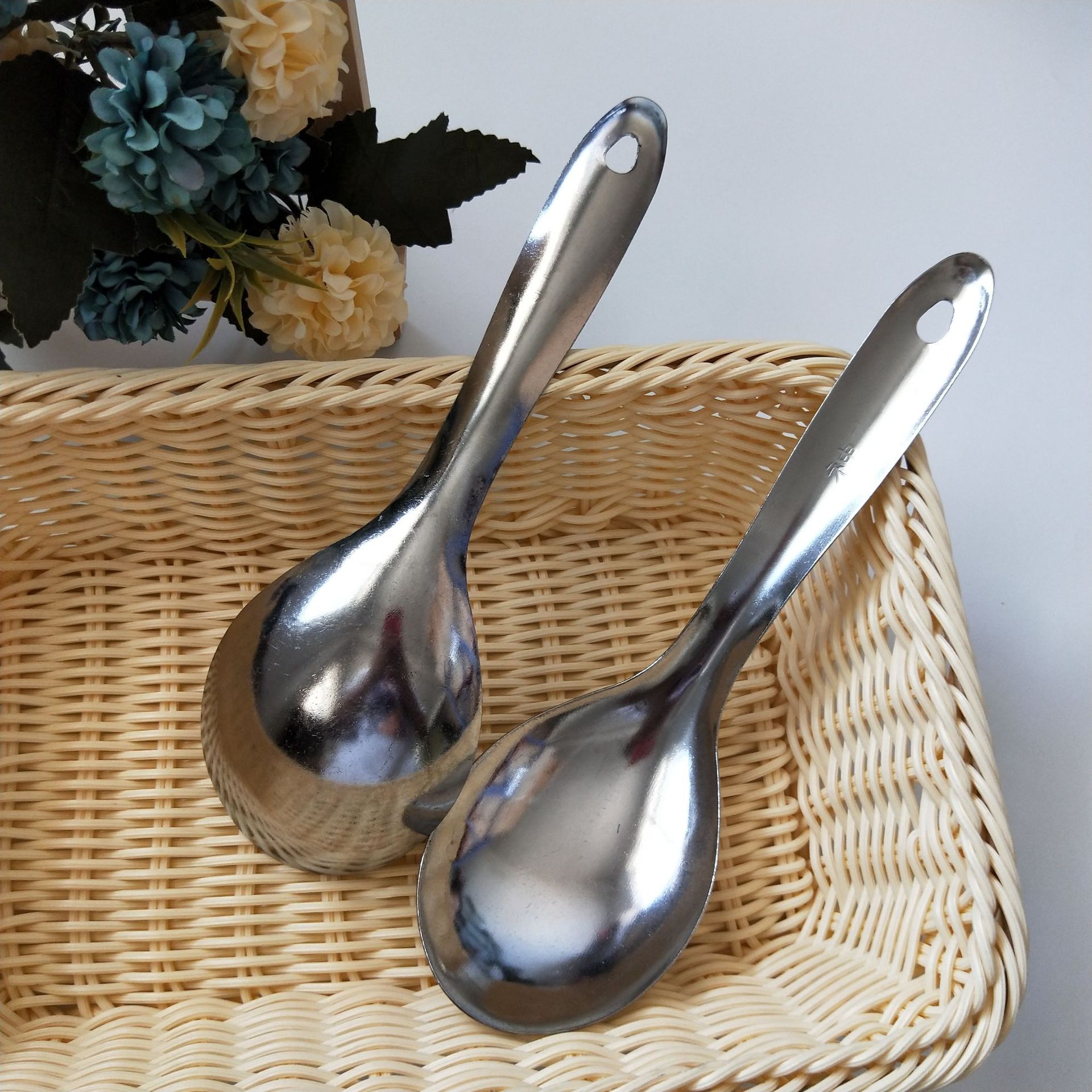 【 Zone 1-10 】 Large rice spoon 10/ piece 1000/ Soup spoon Metal steel spoon Metal rice spoon 1 yuan supply Metal large spoon 1 yuan 2 yuan wholesale pic 6