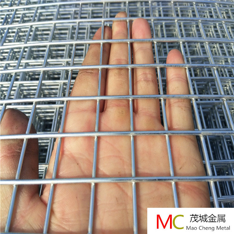 We offer in-stock supply of steel bar welded mesh, construction spot welded thickened electric welded wire mesh, and cold-rolled ribbed steel mesh pic 6