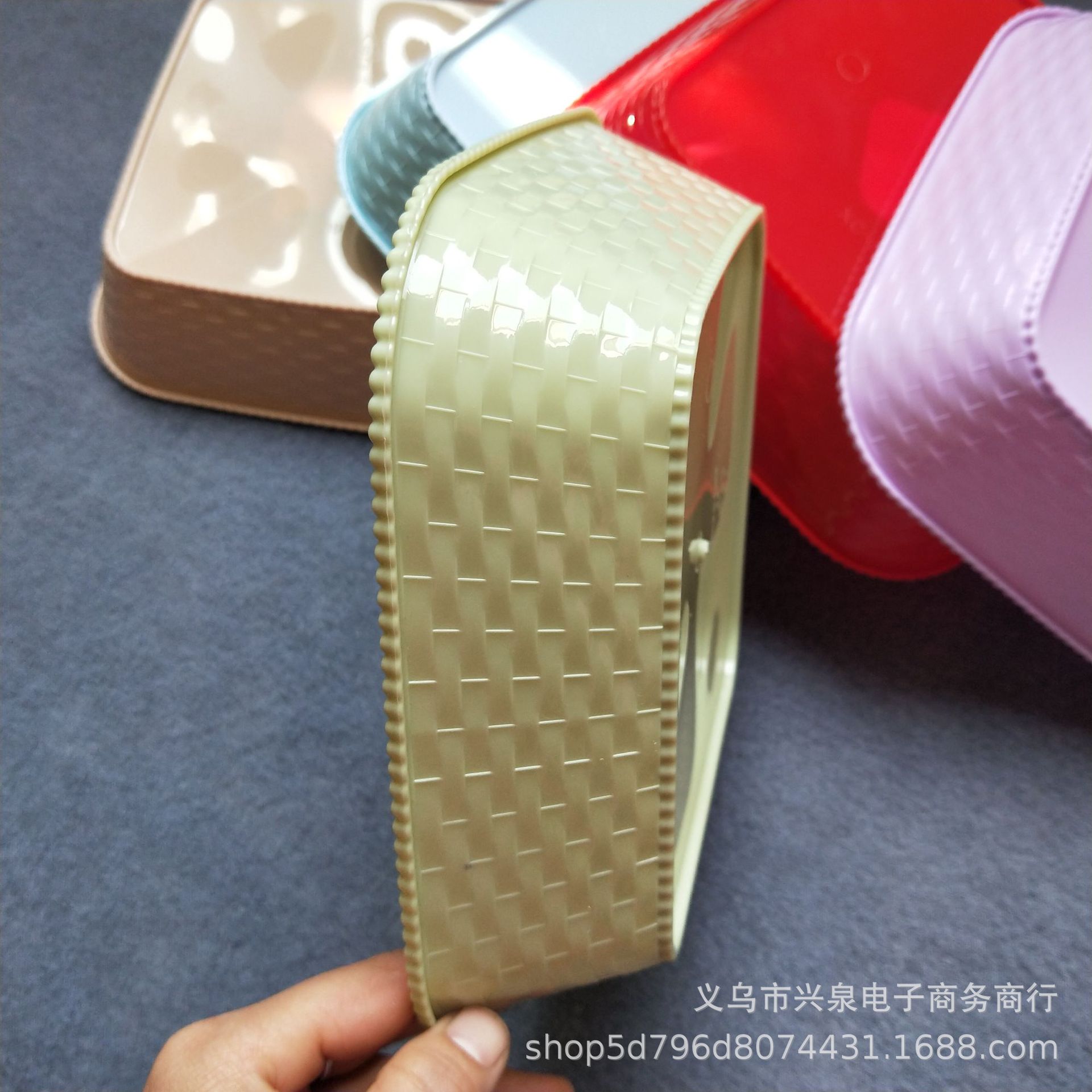 【 Districts 3-7 】239 Square fruit platters 630 per piece, one-yuan and two-yuan store square fruit platters 239 plastic colorful square fruit platters, snack platters, candy platters pic 1
