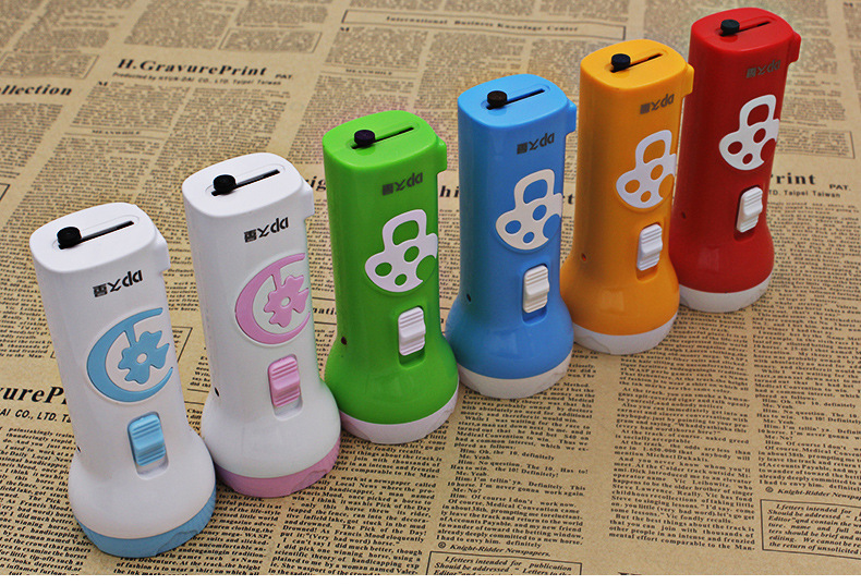 Wholesale Jiuliang flashlight, led charging, outdoor portable, flood control, fire emergency, household plastic flashlight, printable pic 17