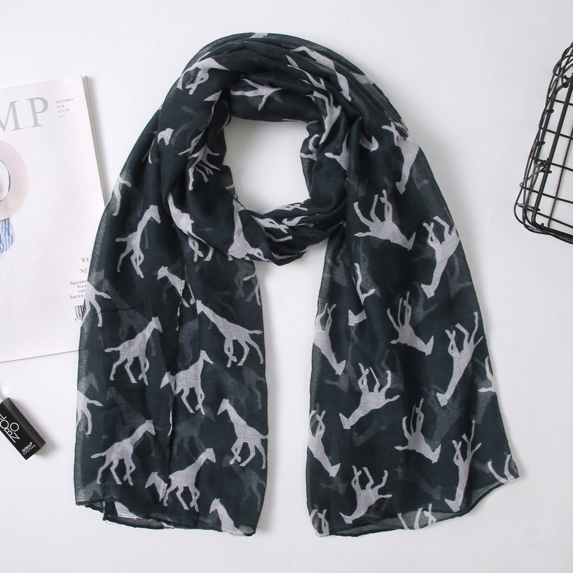 Hot-selling giraffe-printed Parisian gauze scarves, animal scarves wholesale, AliExpress, Amazon bestsellers wholesale pic 5