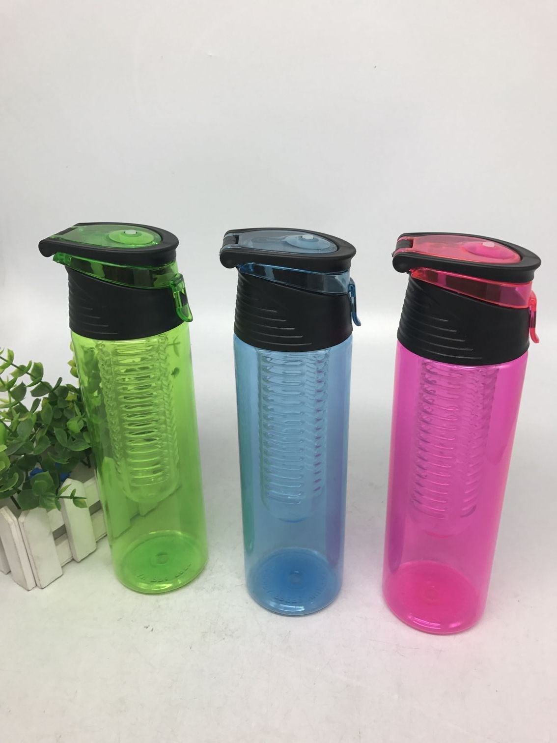 Cross-border Amazon sports and creative outdoor fruit, colorful transparent scale, large-capacity portable water cup for girls, plastic cup pic 13