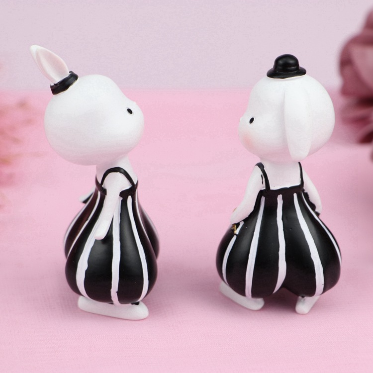 国潮卡通桑迪兔摆件树脂工艺品家居客厅桌面装饰网红兔子生肖节日礼物详情15
