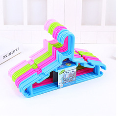 LT-1009塑料家用衣架干湿两用防滑晾衣架家用成人无痕晾衣架批发详情7