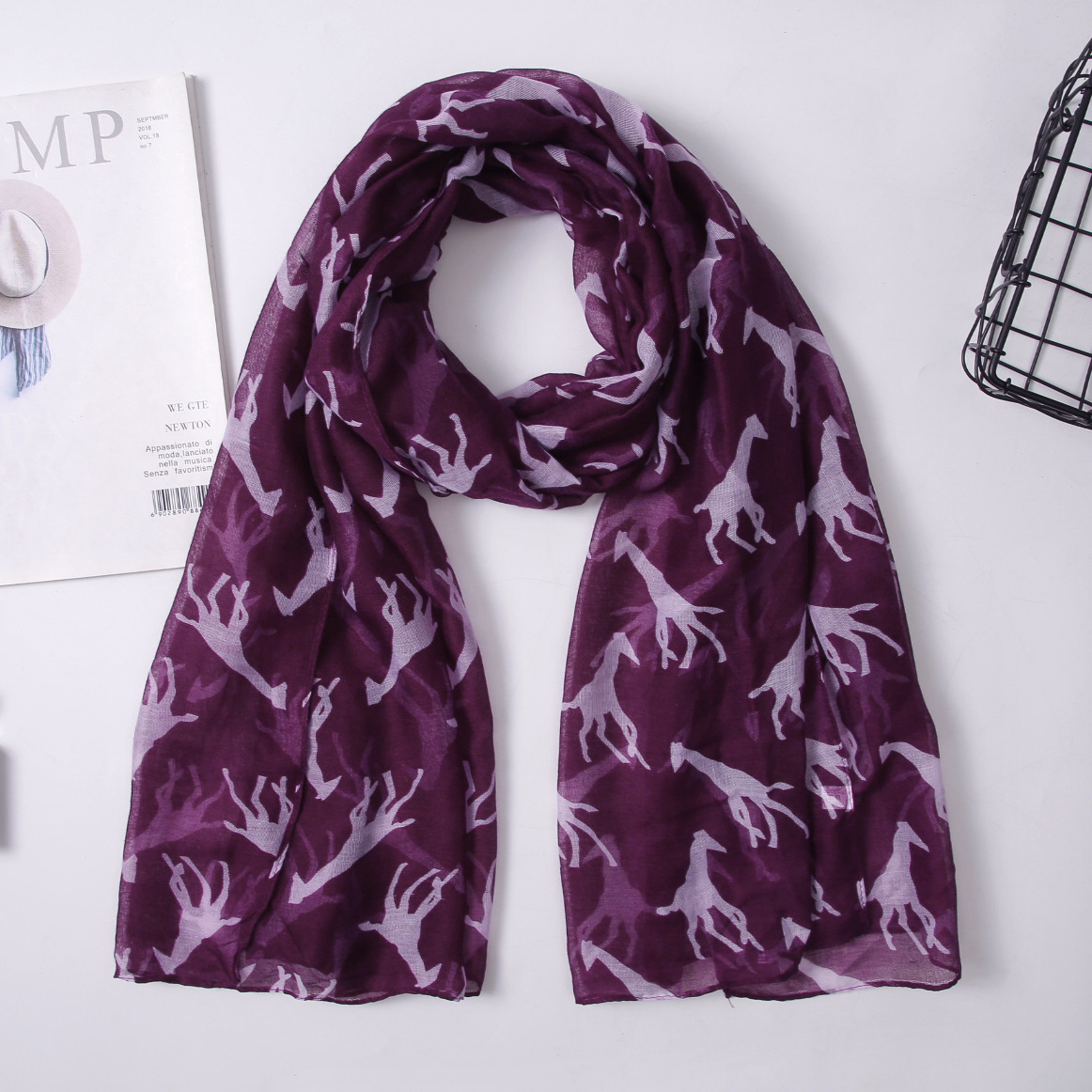 Hot-selling giraffe-printed Parisian gauze scarves, animal scarves wholesale, AliExpress, Amazon bestsellers wholesale pic 4