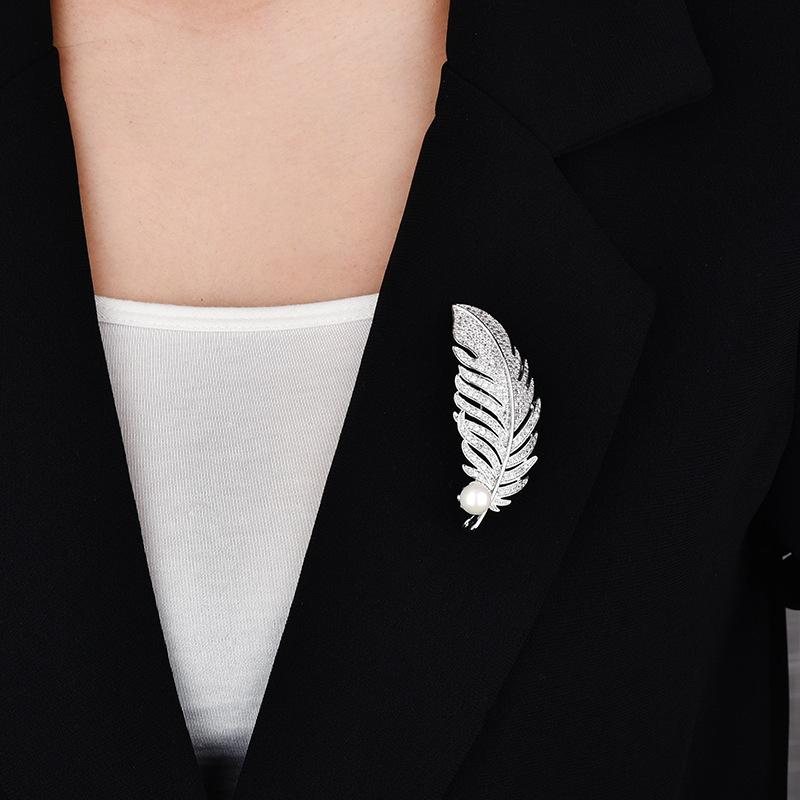 新款春季胸针女高档简约别针时尚创意胸针别镂空树叶羽毛百搭精致详情16