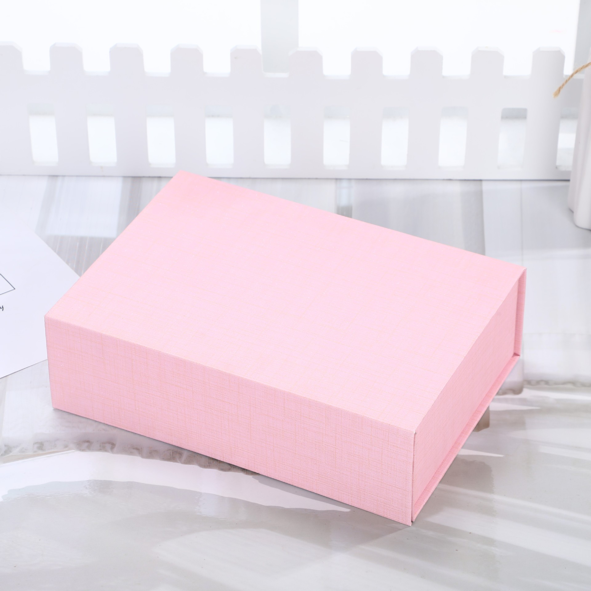 Wholesale of black folding one-piece flip cover packaging box, magnetic hard paper packaging box with top and bottom covers, gift box pic 1