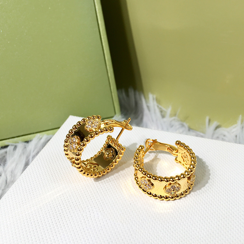 【08】 Wholesale of new exquisite and beautifully matched four-small diamond rice bead earrings for foreign trade jewelry pic 8