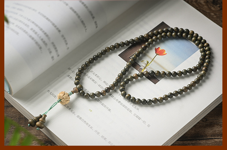 Green sandalwood bracelet, 108-bead Buddhist prayer beads bracelet, boxwood lotus multi-loop necklace for couples, and prayer beads pic 10