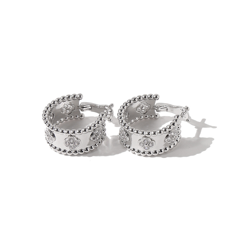 【08】 Wholesale of new exquisite and beautifully matched four-small diamond rice bead earrings for foreign trade jewelry pic 3
