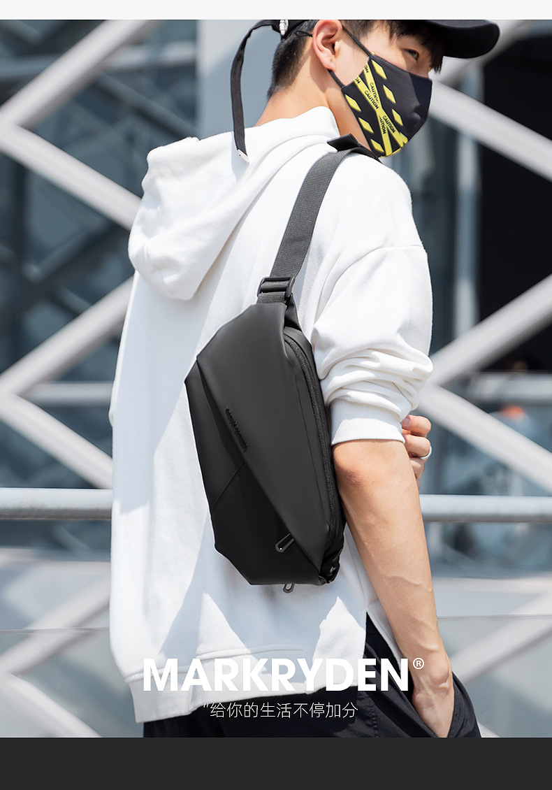 马可莱登新款小胸包男士休闲运动斜挎包时尚街头潮流单肩包男士包详情12