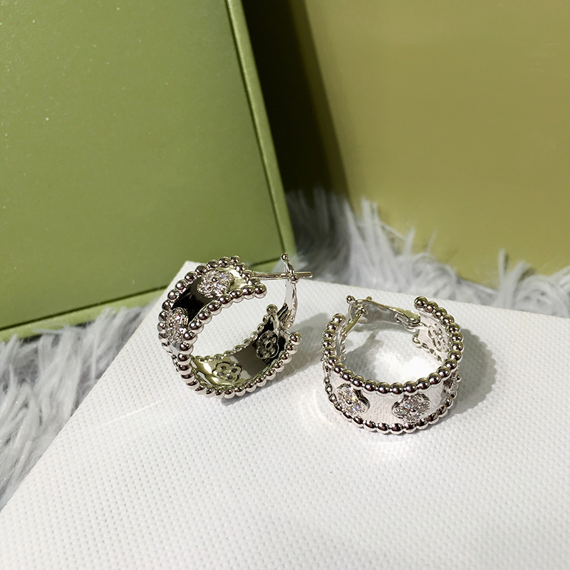【08】 Wholesale of new exquisite and beautifully matched four-small diamond rice bead earrings for foreign trade jewelry pic 10