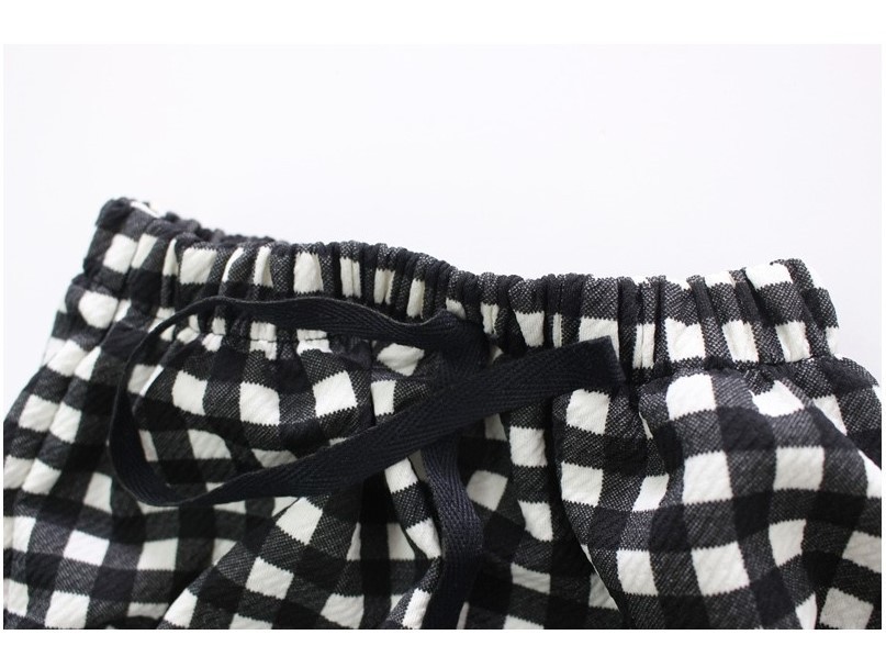 Stock corea verano hombres y mujeres bebé conjunto cuello redondo manga corta camiseta versátil pantalones de manga media pantalones de pan grandes PP kids set pic 10