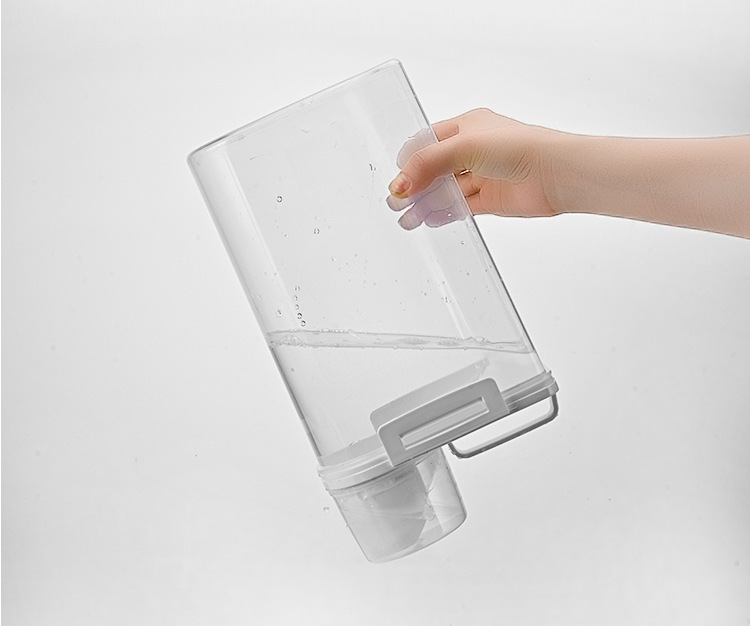 Carefully selected high-transparency plastic sealed cans for kitchen food storage, with LIDS and snap fasteners, as well as storage cans for grains and cereals pic 10
