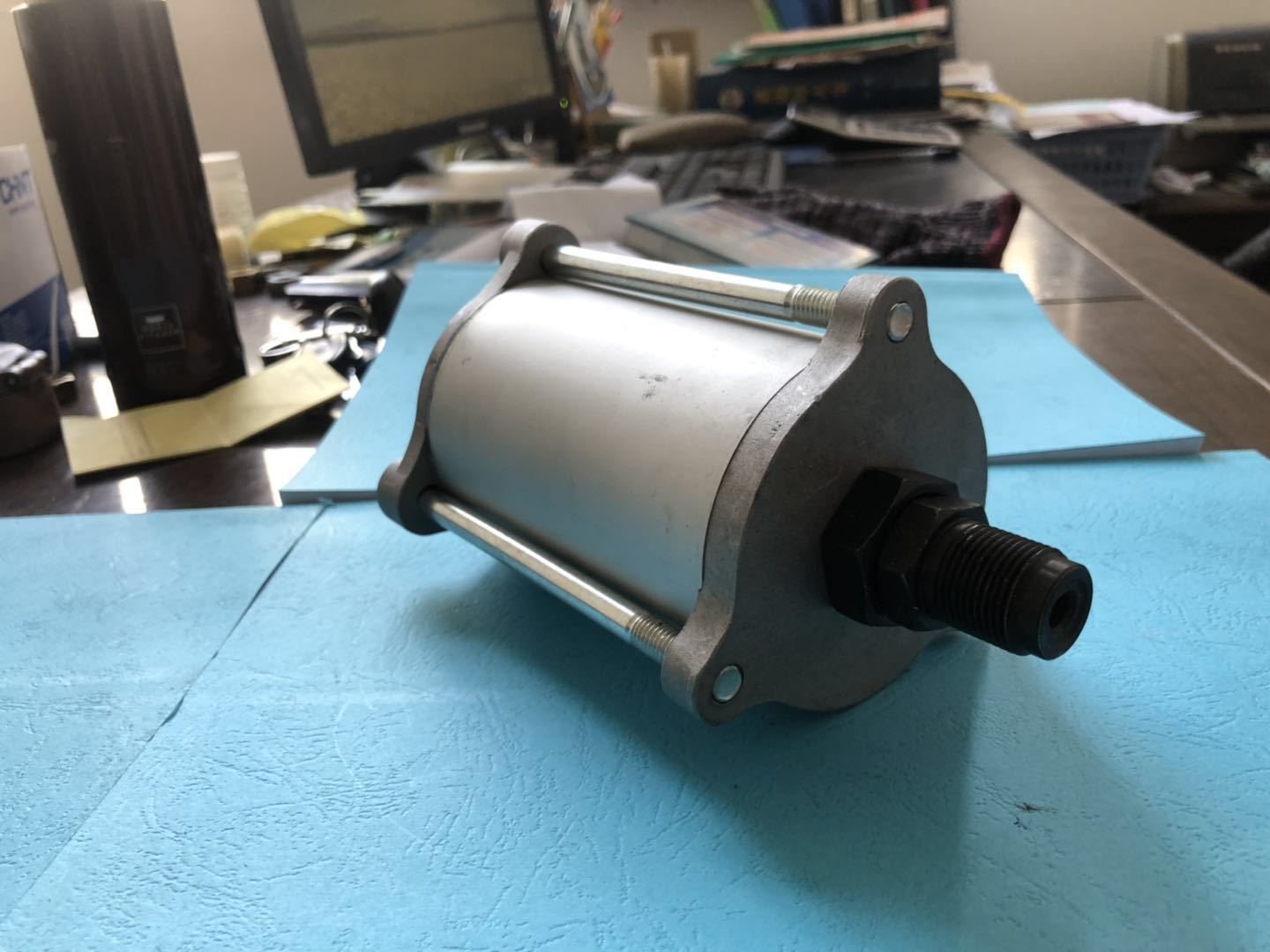 Pneumatic hydraulic jack booster, air pump, air pipe, vertical hydraulic pneumatic 20T, 32T, 50-ton truck pic 3