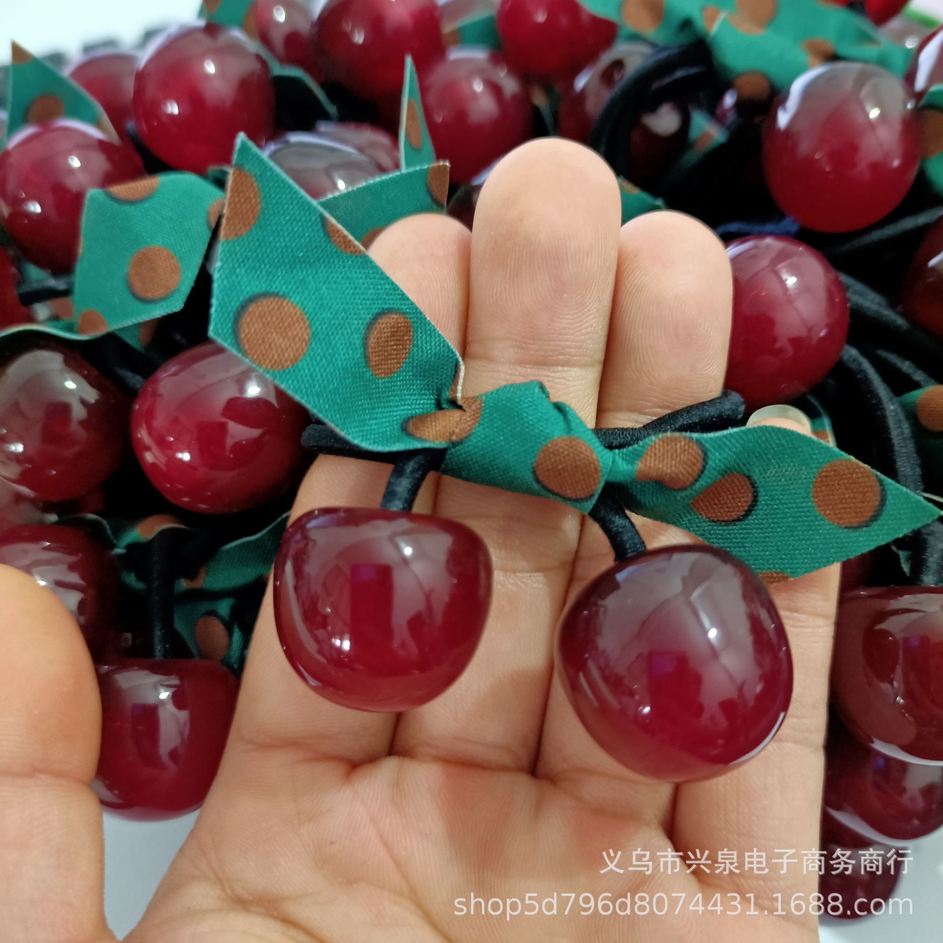 Big Cherry Hair Tie No. 118, 1 yuan, popular hair tie, cherry simulation hair tie, ribbon hair tie, fashionable Internet celebrity Korean version hair band, 2 yuan, accessory pic 8