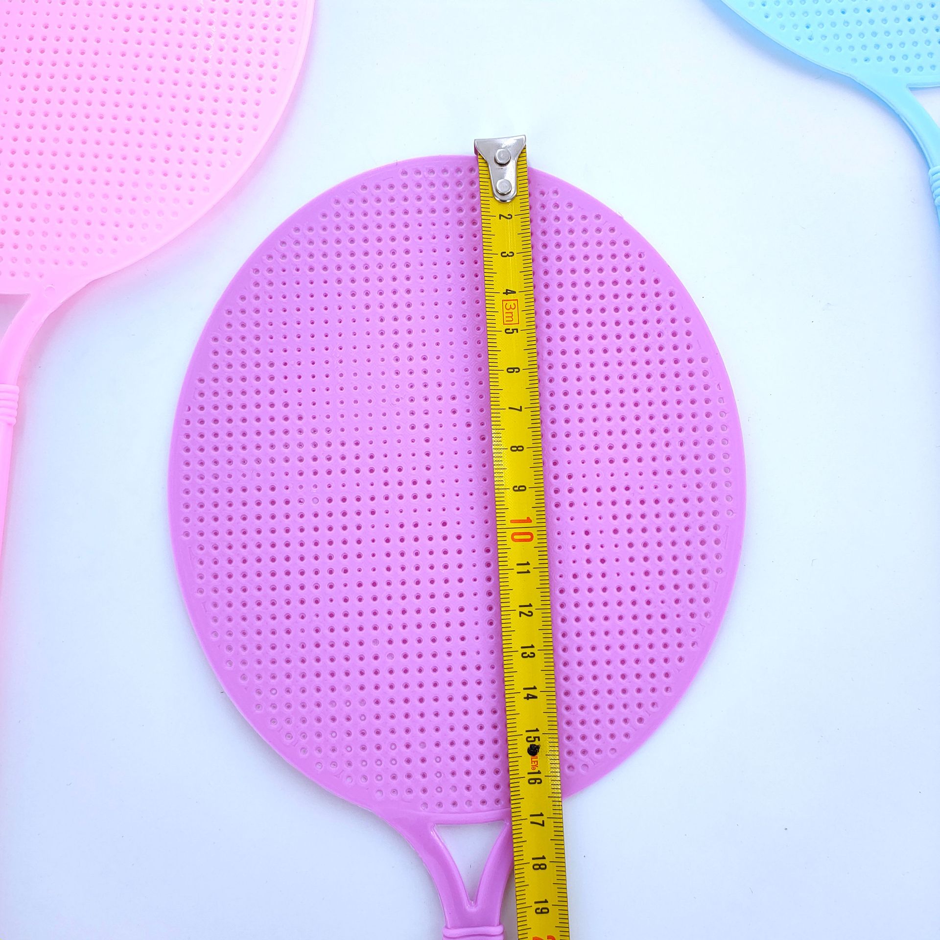【1-8 Zones 】 Round head plastic swatter 10/ pack 800/ box Large household plastic long-handled thickened fly swatter manual mosquito swatter round head fly swatter wholesale 1 yuan pic 3
