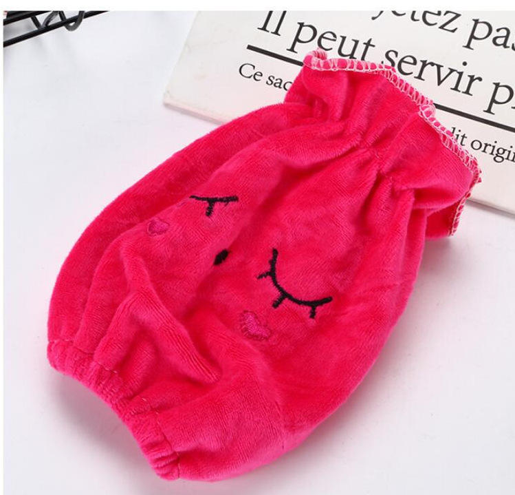 Wholesale cute cartoon Mimi Rabbit sleeve protectors, anti-stain and anti-dirt sleeve protectors, adult sleeve protectors, 2-yuan store hot sales pic 3