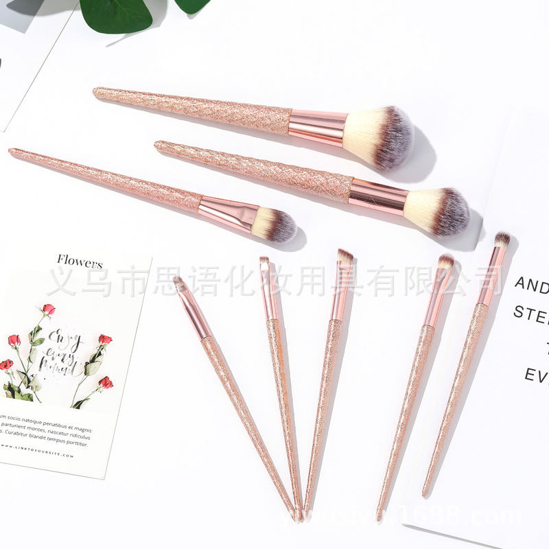 速卖通热卖8支化妆刷套刷创意简约化妆刷外出便携美妆工具批发化妆刷粉刷眼影刷详情13