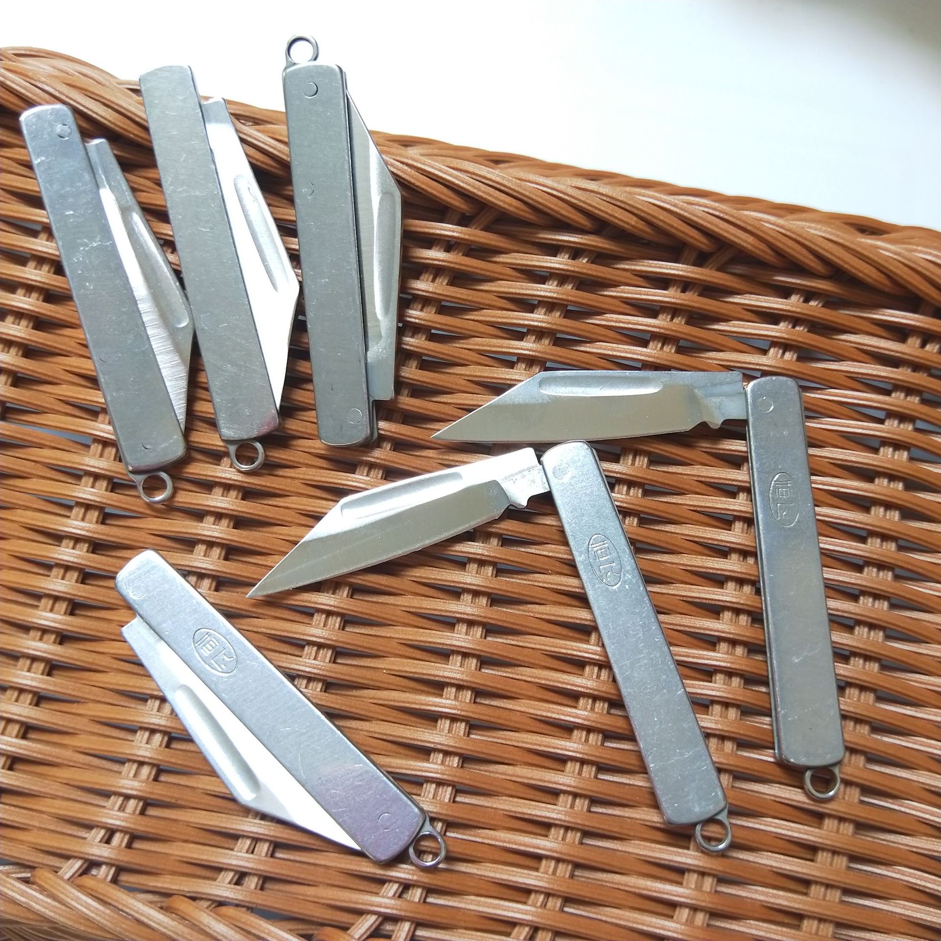 Small steel knife, metal knife, small fruit knife, folding knife, portable small steel knife, kitchen tools pic 13