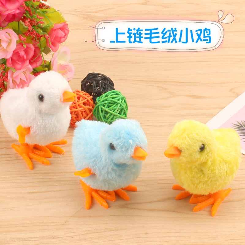 This plush wind-up chicken is a cute, nostalgic and realistic toy for children, babies and kids. It can be wound up, jump and run pic 6