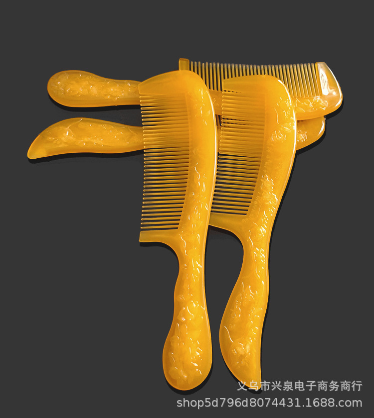 【3-11】 Carved Comb 16/ Package 1232/ box Carved fine comb, embossed wooden comb, plastic comb, imitation beeswax hair comb, suitable for both straight and curly hair, 1 yuan supply pic 8