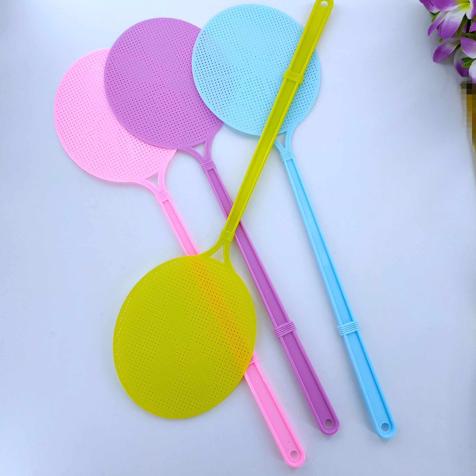【1-8 Zones 】 Round head plastic swatter 10/ pack 800/ box Large household plastic long-handled thickened fly swatter manual mosquito swatter round head fly swatter wholesale 1 yuan pic 4