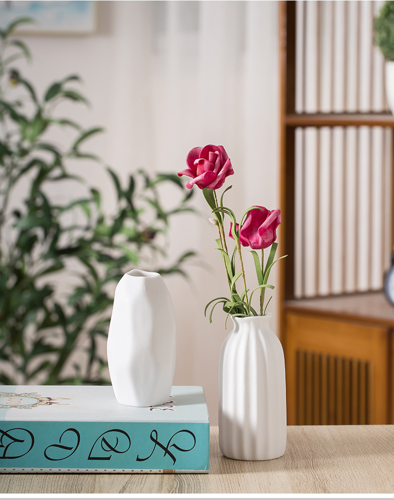 2025 Frosted unfired white ceramic small vase Mini Creative and simple living room home flower arrangement and dried flower decoration piece pic 4