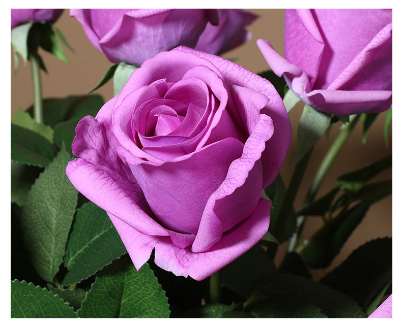 高仿真玫瑰花单支手感保湿玫瑰婚庆居家装饰手捧花摆件玫瑰花蕾详情18