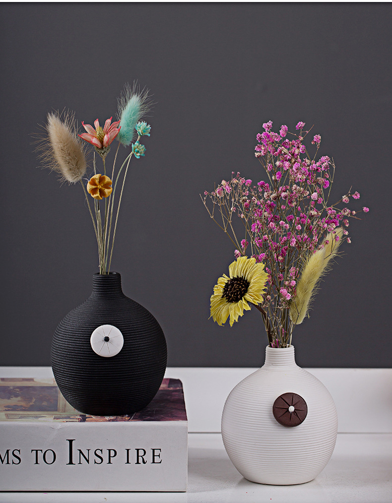 2026 Modern and simple ceramic vase, creative threaded Pothos hydroponic flower vase, Nordic home dried flower arrangement decorative item pic 6