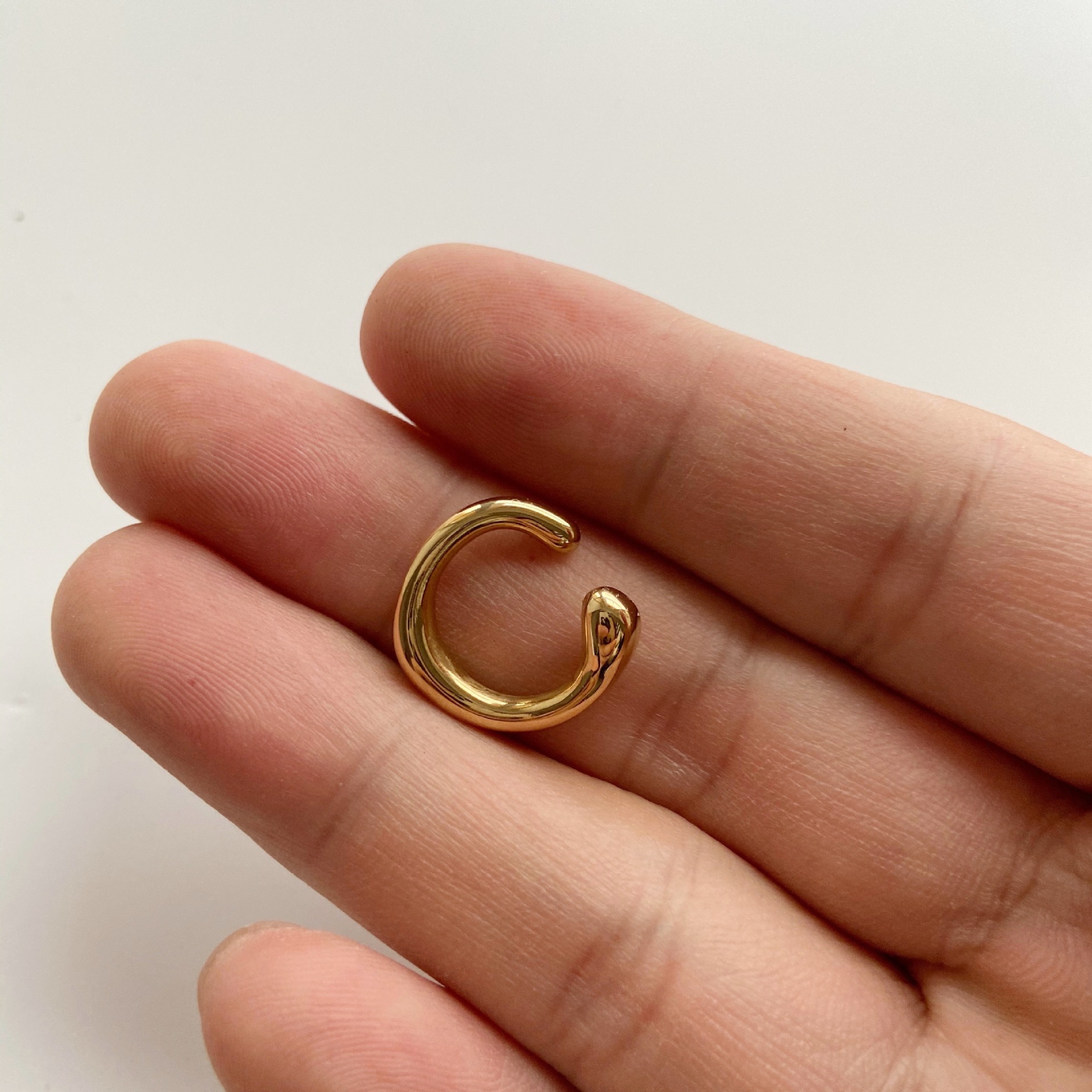 青岛饰品厂家熔岩不规则小圈圈耳骨夹欧美金属镀金简约耳夹耳环女详情5