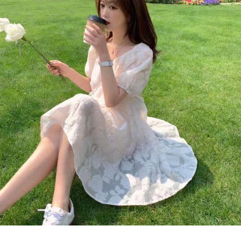 欧根纱浮雕提花纱剪花纱面料挺括蓬蓬裙连衣裙衬衣布料春夏花朵详情22