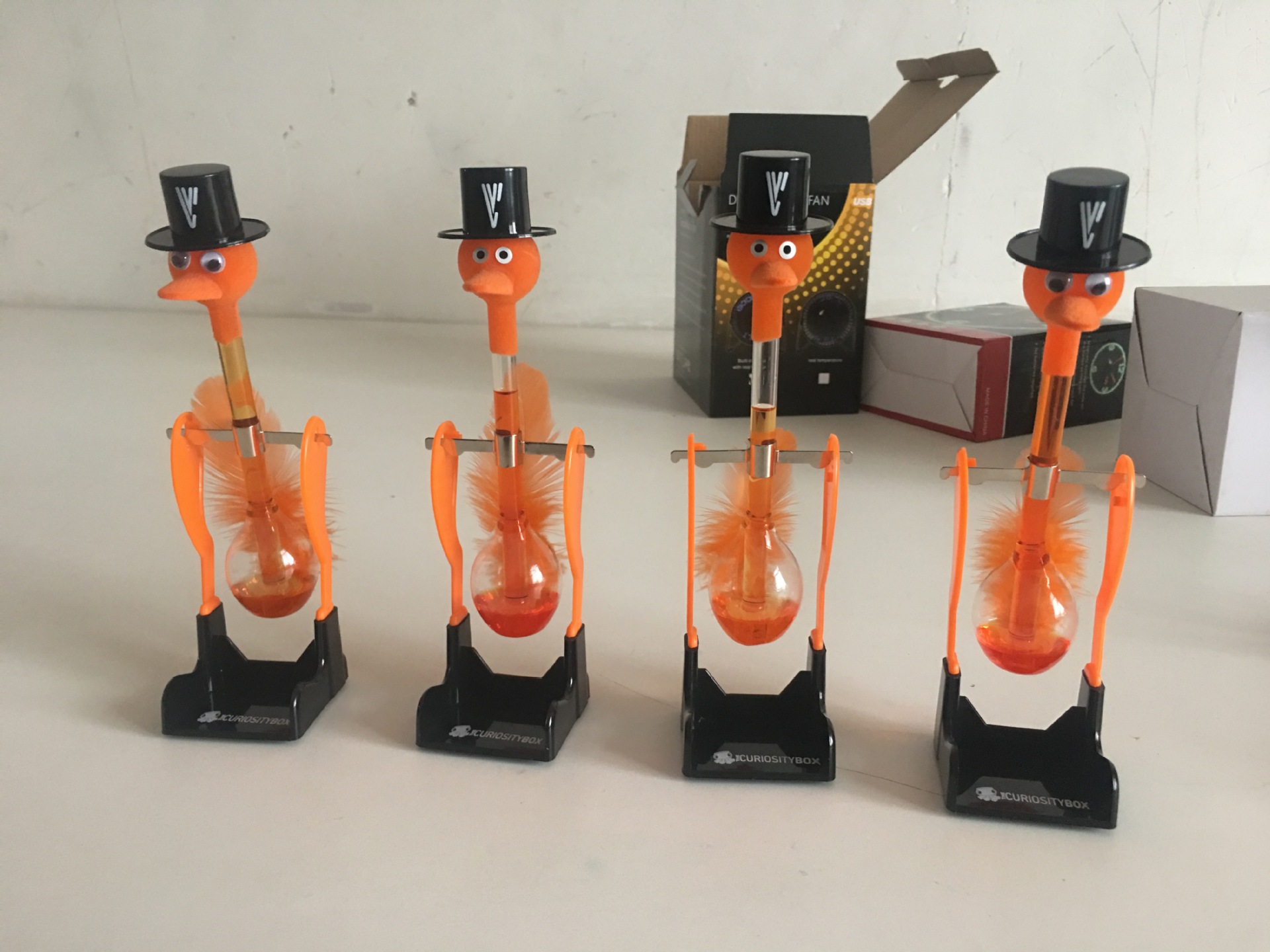 wish for Foreign Trade Export, AliExpress, educational gifts, high-tech and creative, permanent moving bird, drinking bird, creative drinking bird pic 1