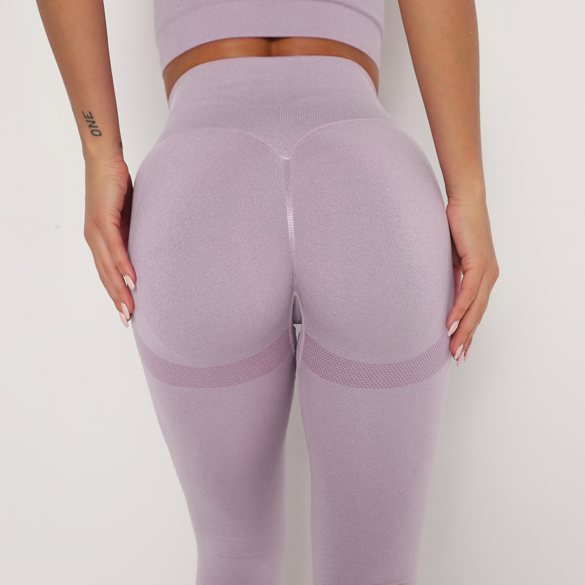 Peach internet-famous seamless yoga pants from Europe and America, breathable yoga wear for lifting buttocks, tight-fitting height waists, sports base fitness pants for women pic 60