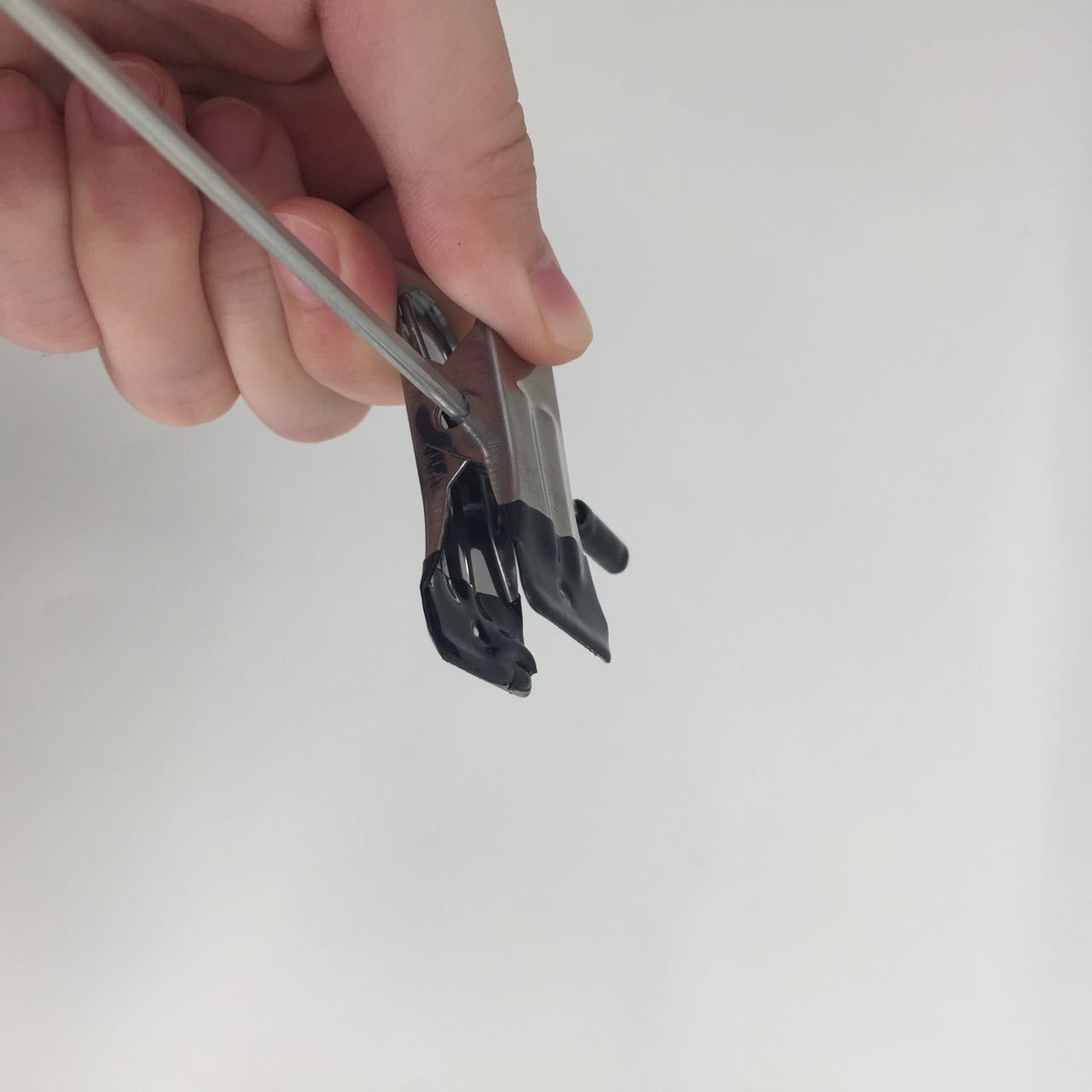 厂家直销防滑裤夹裤撑裤夹子批发家用裙夹裤夹28厘米镀锌裤架详情3