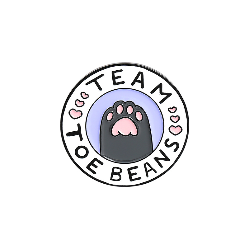 新款简约设计卡通猫爪字母胸针创意可爱猫爪字母圆形衣饰徽章批发详情10