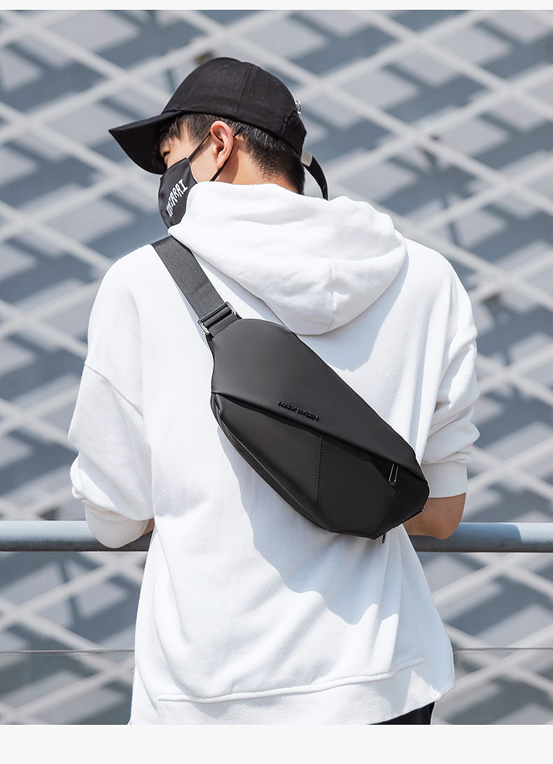 马可莱登新款小胸包男士休闲运动斜挎包时尚街头潮流单肩包男士包详情10