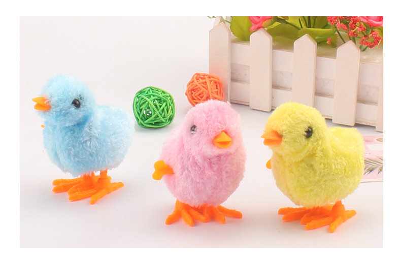 This plush wind-up chicken is a cute, nostalgic and realistic toy for children, babies and kids. It can be wound up, jump and run pic 15
