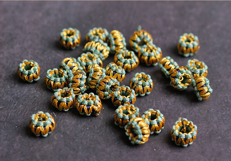 Flat knot coil pineapple knot necklace ring, hand-woven diy bracelet rope accessories, gold and silver coil balls wholesale pic 8