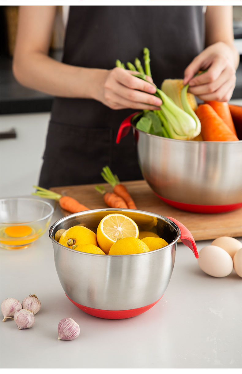 Factory direct sales: 304 stainless steel salad bowl, anti-slip silicone bottom, egg beater bowl, mixing bowl with handle pic 21