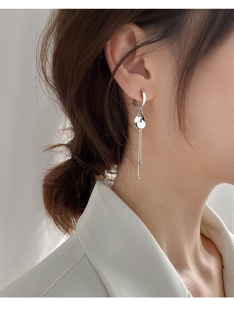 s925 sterling silver round tassel ear buckles are versatile and fashionable earrings. They are long, elegant, fashionable and high-end, with a cold style pic 4