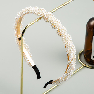 The new Korean version of the three-dimensional simulation rose headband is a fashionable and sweet female hairpin headband. It is an elegant street style and ball hair accessory pic 11
