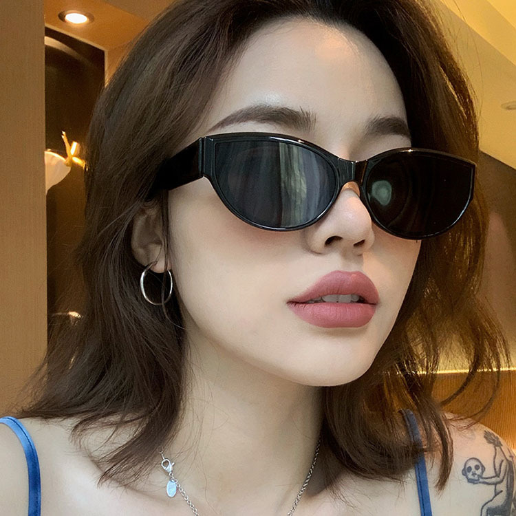 Cross-border European and American personalized sunglasses 2020 new retro hip-hop oval sunglasses Street style trendy and fashionable sunglasses pic 2