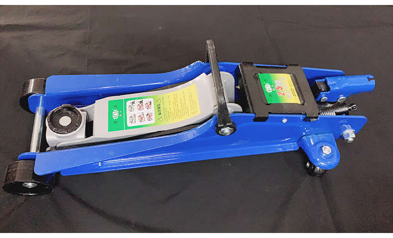Horizontal hydraulic jack for small cars, 2.5-ton, a special off-road vehicle auto repair tool for changing tires of vehicle-mounted cars pic 10