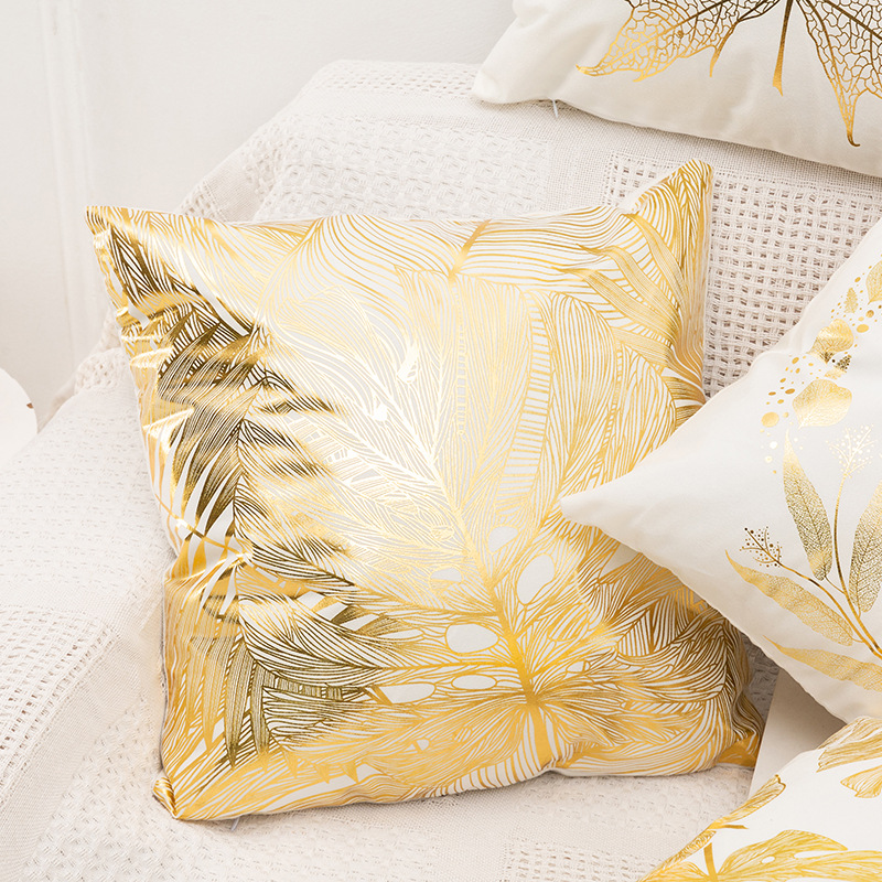 Wholesale of European-style gilded throw pillows, Nordic light luxury sofa throw pillows, headrest cushions, car seat cushions, short plush throw covers pic 4