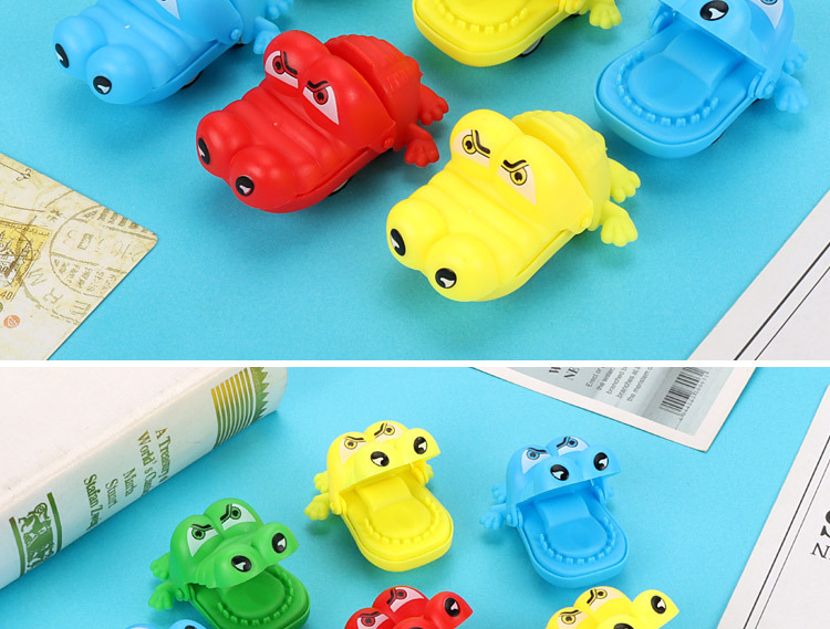 Crocodile rebound car bagged, large-mouthed animal rebound car cartoon mini biting crocodile, street stall night market toy wholesale pic 9