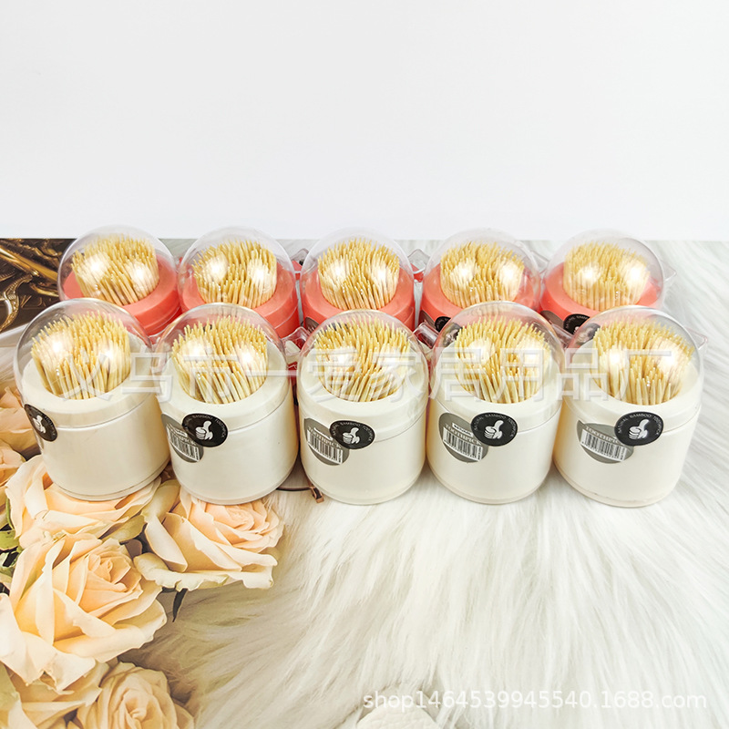 The two-yuan store uses creative flip-top bamboo toothpicks. The bamboo double-headed disposable toothpick holder holds fruit toothpicks pic 9