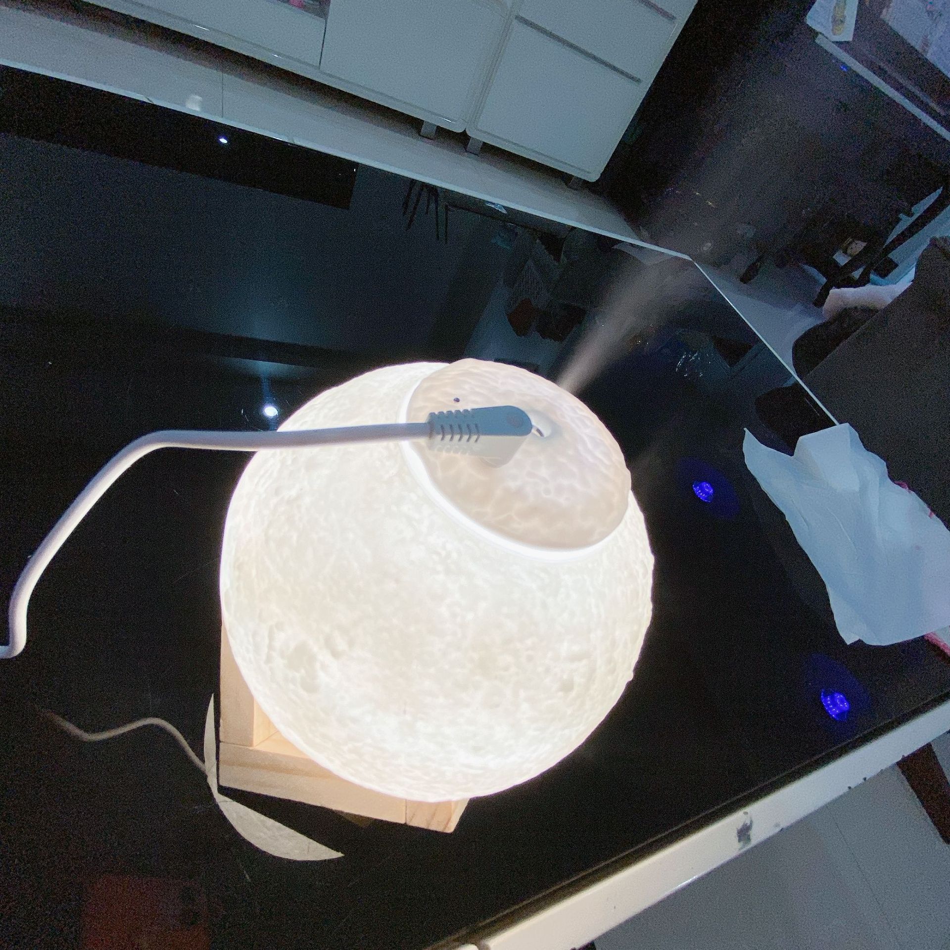 13厘米新款USB款智能3D月球灯加湿器家用静音空气净化加湿小夜灯加湿器详情4