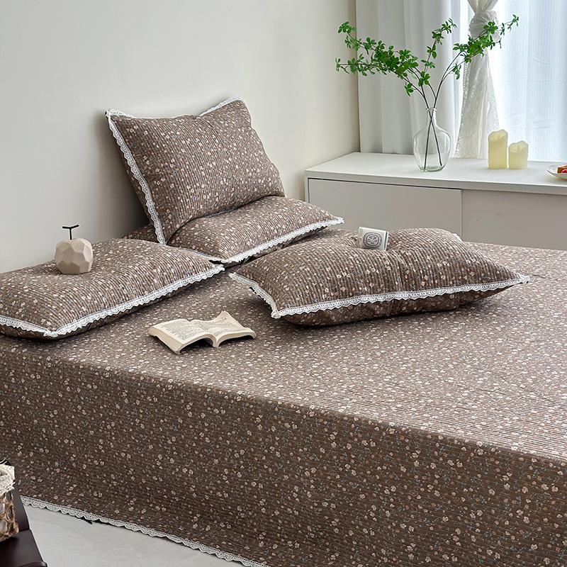Lisa series, a three-piece set of all-cotton high-temperature sand-washed cotton bed cover, is skin-friendly, breathable and suitable for all seasons pic 60